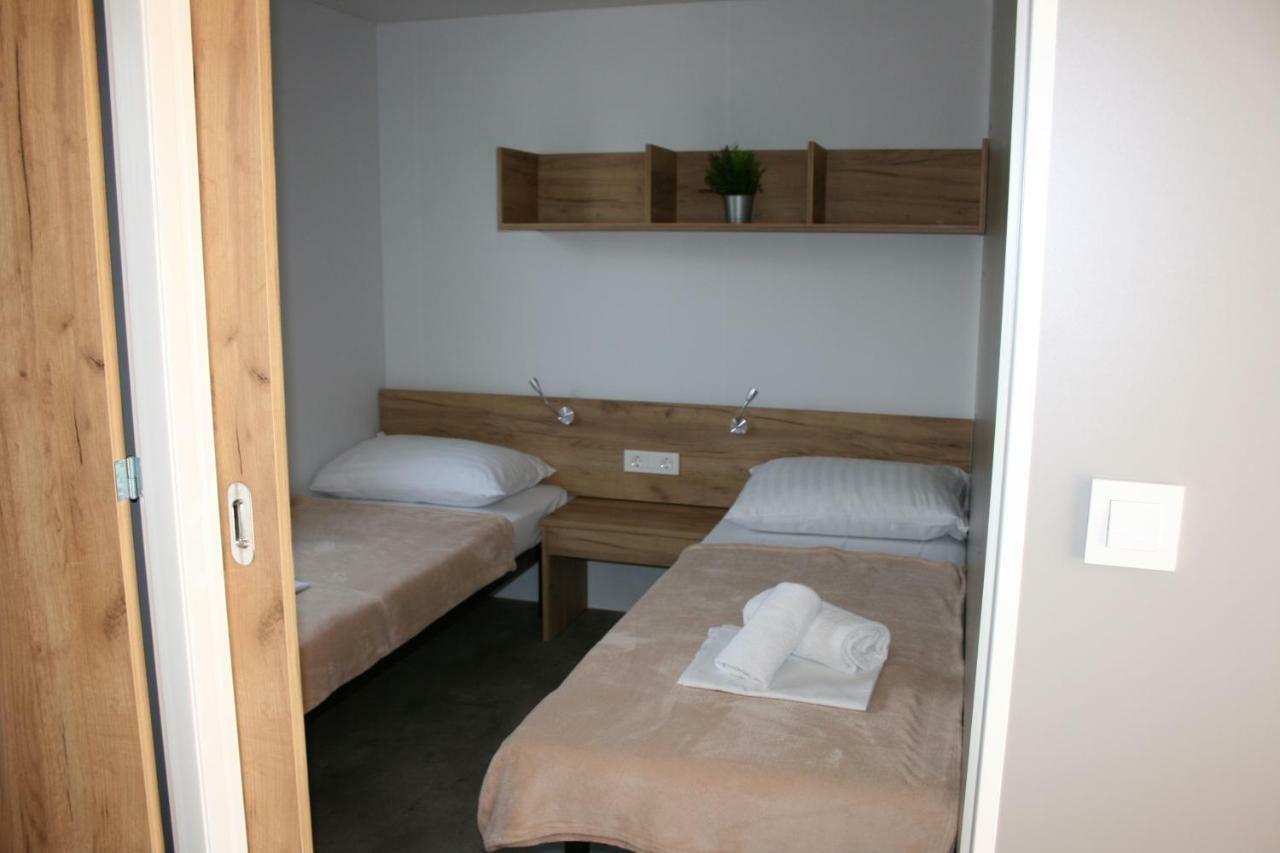 Mobile Homes Katinka, Starigrad Paklenica, Croatia Dış mekan fotoğraf