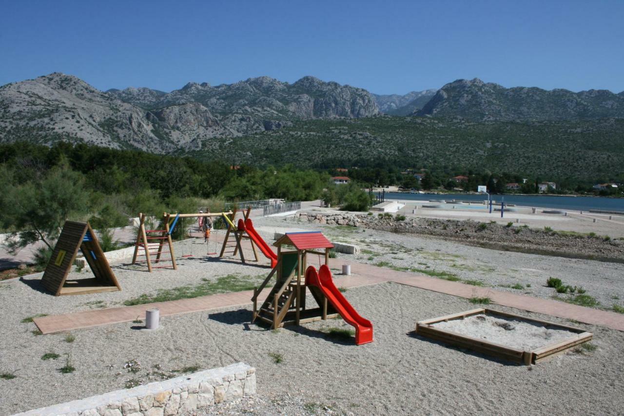 Mobile Homes Katinka, Starigrad Paklenica, Croatia Dış mekan fotoğraf